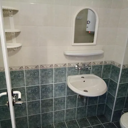 мишел بيت ضيافة نيسيبار