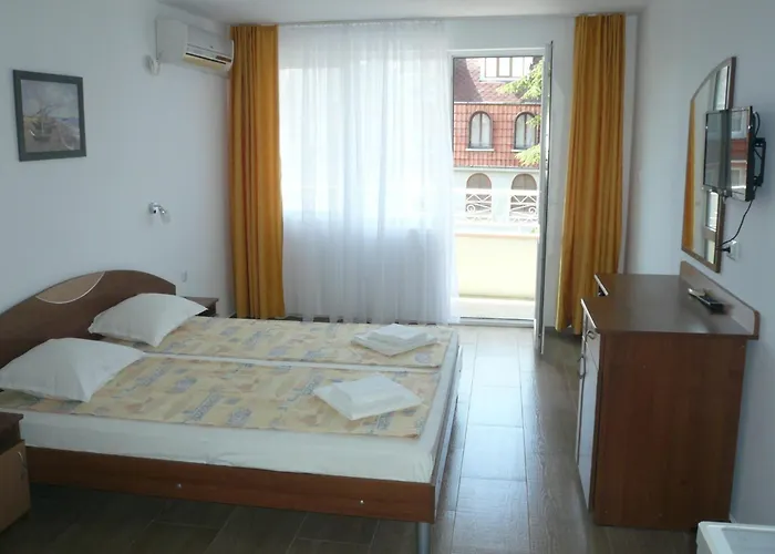 мишел 4* Neszebar